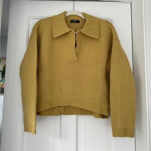 Caara Polo Mustard V-Neck Wool Blend Preppy Sweater in Size Extra Small